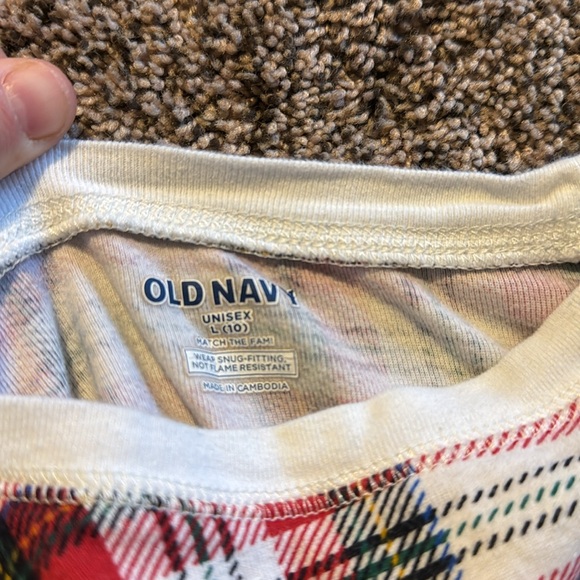 Old navy size 6, 10, 12 Christmas plaid pj Jammie’s - Picture 6 of 6